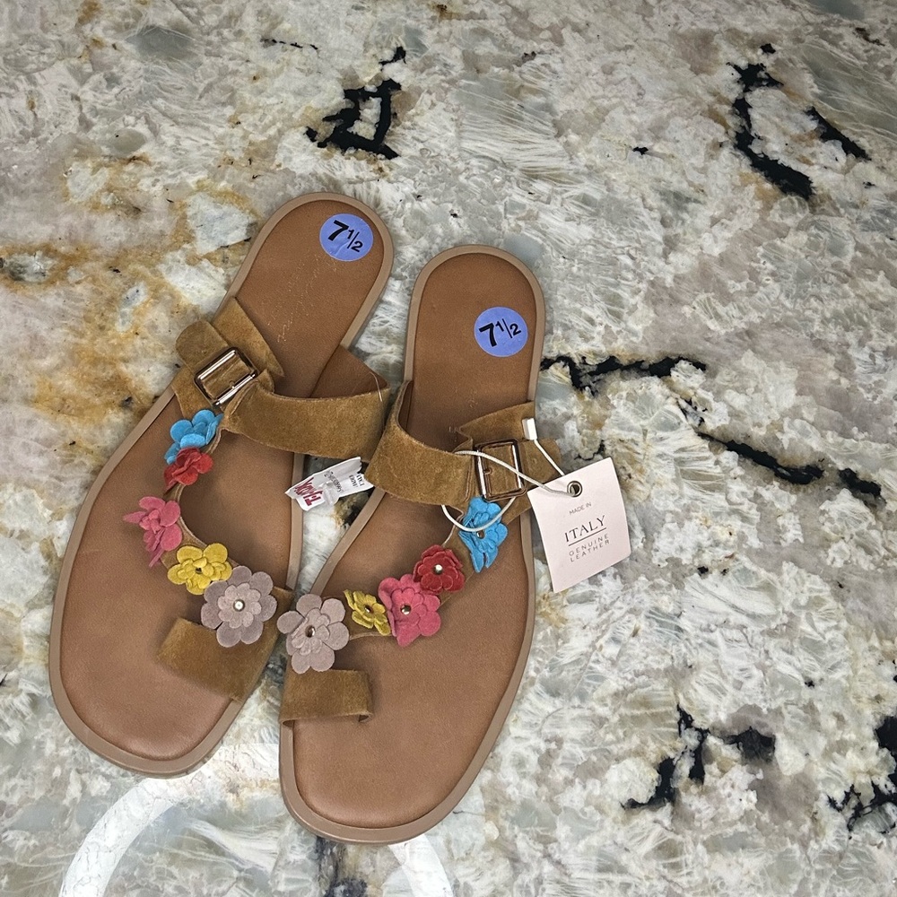 Beautiful brand new suede Italian Leather sandals.  Designer Anellini.